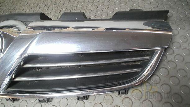Foto: KÜHLERGRILL VAUXHALL eines Opel Zafira 1.6 ecoFLEX Special
