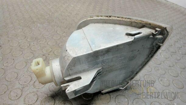 Foto: BLINKER VORNE RECHTS eines Seat Cordoba Vario 1.4 Special