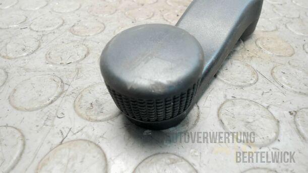 Foto: KURBEL FENSTERHEBER eines Seat Cordoba Vario 1.4 Special