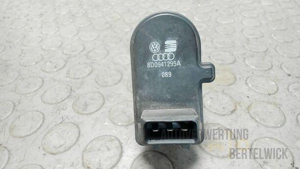 Foto: LEUCHTWEITENREGULIERUNG eines Seat Cordoba Vario 1.4 Special
