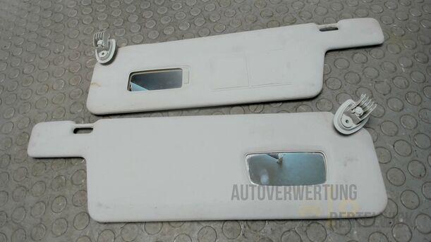 Foto: SONNENBLENDENPAAR eines Seat Cordoba Vario 1.4 Special