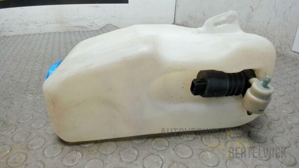 Foto: SCHEIBENWASCHBEHÄLTER eines Seat Cordoba Vario 1.4 Special
