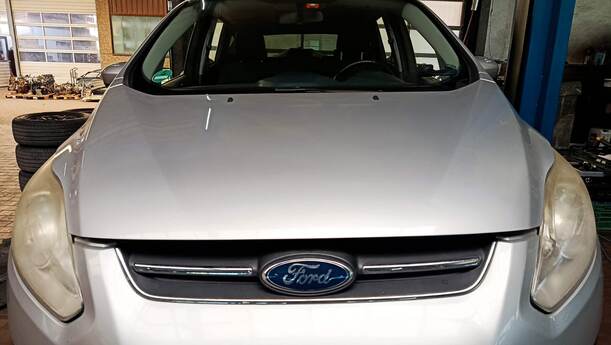 Foto: MOTORHAUBE ( BIS 2015 ) eines Ford C-MAX 1.6 EcoBoost Start-Stop-System Special