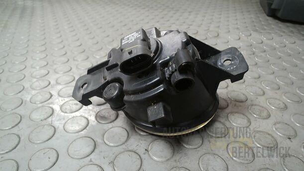 Foto: NEBELSCHEINWERFER LINKS ( VALEO ) eines Renault Clio 1.6 16V Special