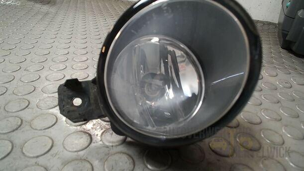 Foto: NEBELSCHEINWERFER RECHTS ( VALEO ) eines Renault Clio 1.6 16V Special