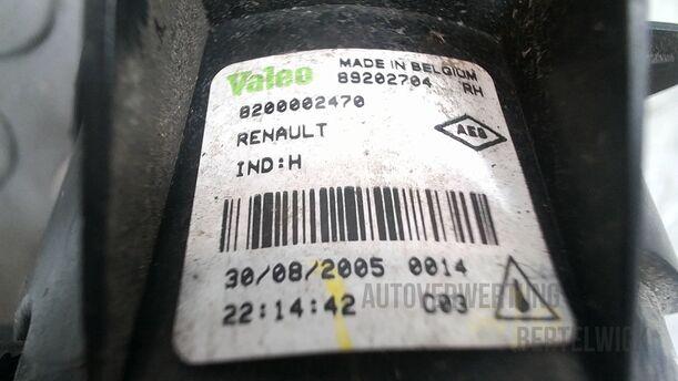 Foto: NEBELSCHEINWERFER RECHTS ( VALEO ) eines Renault Clio 1.6 16V Special