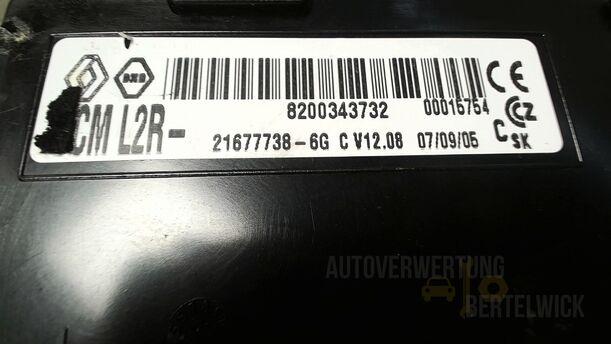 Foto: BORDNETZSTEUERGERÄT/ ELEKTRONIKMODUL eines Renault Clio 1.6 16V Special