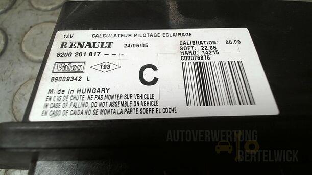 Foto: STEUERGERÄT LICHT/ BELEUCHTUNG eines Renault Clio 1.6 16V Special