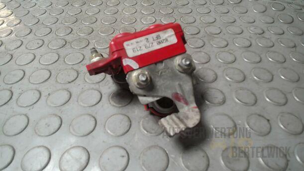 Foto: PLUSPOL BATTERIE eines Renault Clio 1.6 16V Special