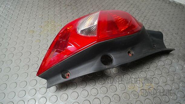 Foto: HECKLEUCHTE/ RÜCKLEUCHTE LINKS eines Renault Clio 1.6 16V Special