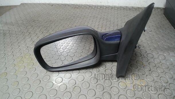 Foto: AUSSENSPIEGEL ELEKTRISCH VERSTELLBAR LINKS eines Renault Clio 1.6 16V Special