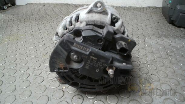 Foto: LICHTMASCHINE ( Bosch / 120A ) eines Renault Clio 1.6 16V Special