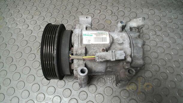 Foto: KOMPRESSOR KLIMAANLAGE/ KLIMAKOMPRESSOR eines Renault Clio 1.6 16V Special