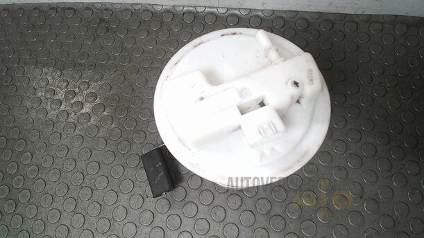 Foto: KRAFTSTOFFPUMPE eines Renault Clio 1.6 16V Special