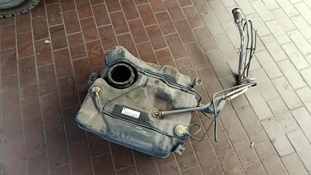Foto: KRAFTSTOFFTANK ( BENZIN ) eines Ford C-MAX 1.6 EcoBoost Start-Stop-System Special