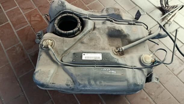 Foto: KRAFTSTOFFTANK ( BENZIN ) eines Ford C-MAX 1.6 EcoBoost Start-Stop-System Special