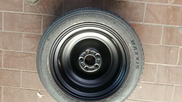 Foto: NOTLAUFRAD 4X16 X25 eines Ford C-MAX 1.6 EcoBoost Start-Stop-System Special