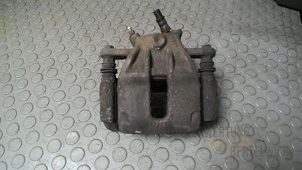 Foto: BREMSSATTEL VORN RECHTS ( TRW ) eines Renault Clio 1.6 16V Special