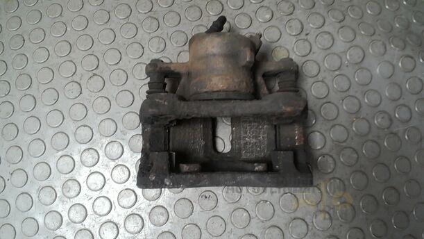 Foto: BREMSSATTEL VORN RECHTS ( TRW ) eines Renault Clio 1.6 16V Special