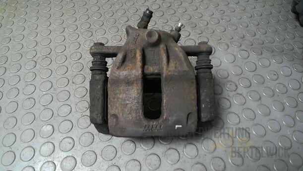 Foto: BREMSSATTEL VORN LINKS ( TRW ) eines Renault Clio 1.6 16V Special