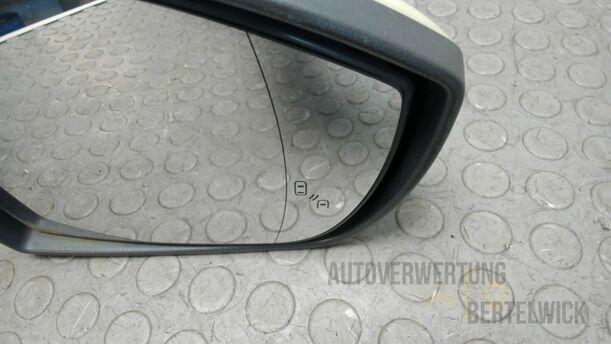 Foto: AUSSENSPIEGEL RECHTS ELEKTRISCH ANKLAPPBAR eines Ford C-MAX 1.6 EcoBoost Start-Stop-System Special