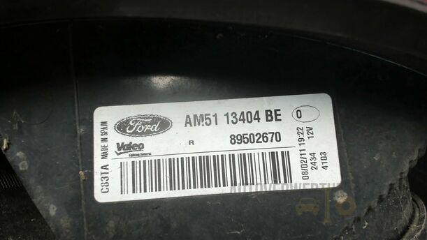 Foto: HECKLEUCHTE / RÜCKLICHT RECHTS eines Ford C-MAX 1.6 EcoBoost Start-Stop-System Special