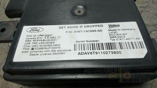 Foto: SENSOR TOTER WINKEL eines Ford C-MAX 1.6 EcoBoost Start-Stop-System Special