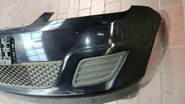Foto: STOSSFÄNGER / STOSSSTANGe VORN eines Ford Fiesta 1.4 Special
