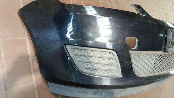 Foto: STOSSFÄNGER / STOSSSTANGe VORN eines Ford Fiesta 1.4 Special