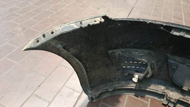 Foto: STOSSFÄNGER / STOSSSTANGe VORN eines Ford Fiesta 1.4 Special