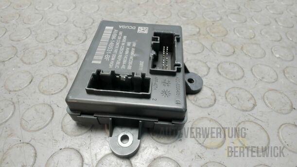 Foto: TÜRSTEUERGERÄT VORNE LINKS eines Ford C-MAX 1.6 EcoBoost Start-Stop-System Special