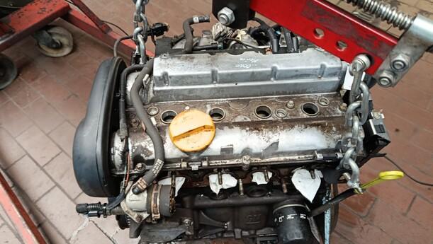 Foto: MOTOR Z16XE eines Opel Meriva 1.6 16V Easytronic Special