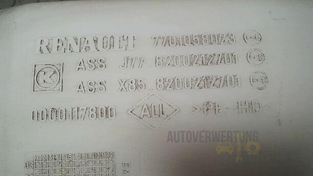 Foto: SCHEIBENWASCHBEHÄLTER eines Renault Clio 1.6 16V Special
