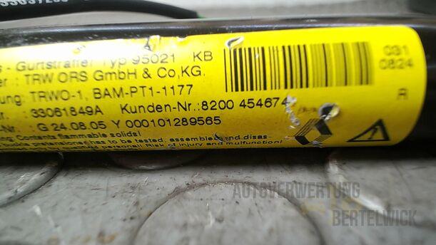 Foto: GURTSTRAFFER VORN RECHTS eines Renault Clio 1.6 16V Special