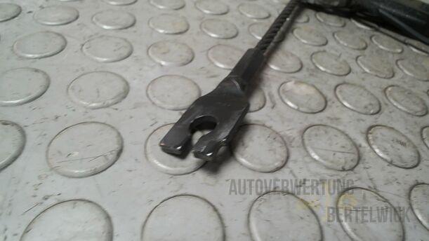 Foto: GURTSRAFFER VORN LINKS eines Renault Clio 1.6 16V Special
