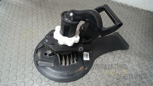 Foto: RESERVERADHALTER eines Renault Clio 1.6 16V Special