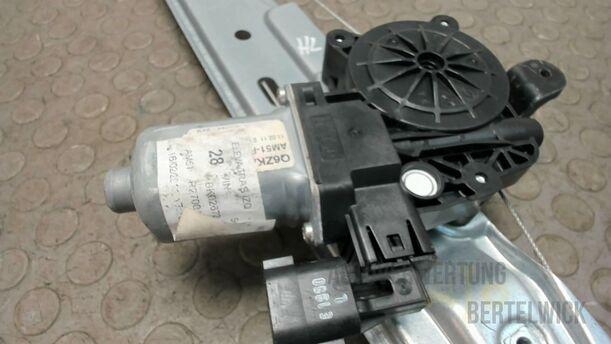 Foto: FENSTERHEBER HINTEN LINKS eines Ford C-MAX 1.6 EcoBoost Start-Stop-System Special