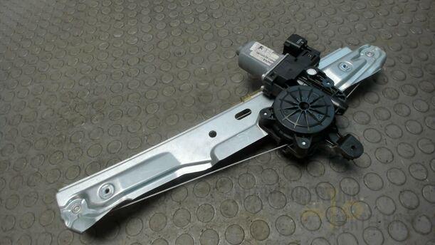 Foto: FENSTERHEBER HINTEN RECHTS eines Ford C-MAX 1.6 EcoBoost Start-Stop-System Special