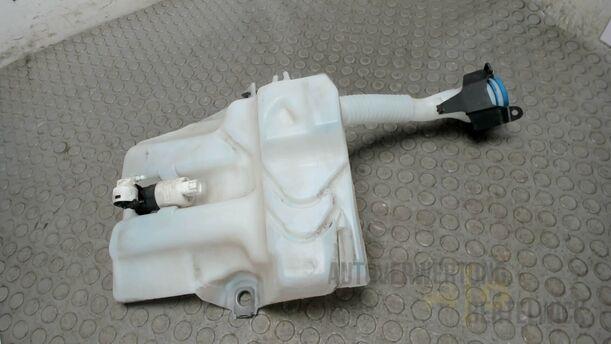 Foto: SCHEIBENWASCHBEHÄLTER eines Ford C-MAX 1.6 EcoBoost Start-Stop-System Special