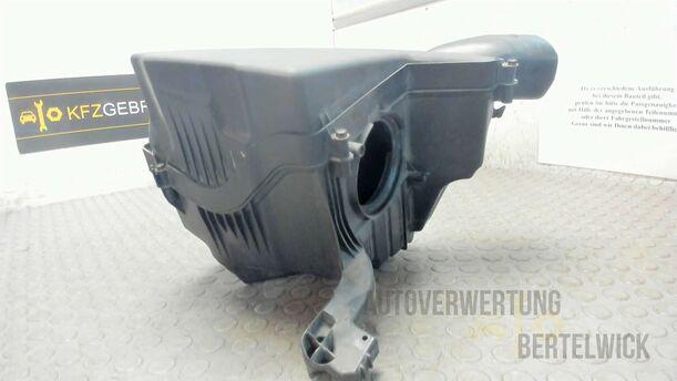 Foto: LUFTFILTERKASTEN eines Ford C-MAX 1.6 EcoBoost Start-Stop-System Special