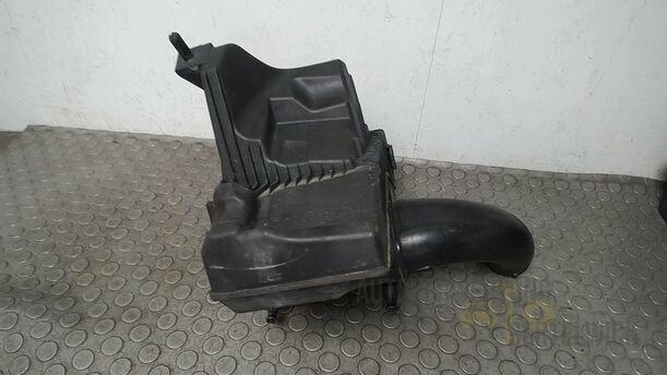 Foto: LUFTFILTERKASTEN eines Renault Clio 1.6 16V Special
