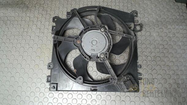 Foto: ELEKTROLÜFTER eines Renault Clio 1.6 16V Special