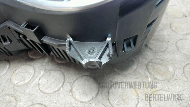 Foto: KOMBIINSTRUMENT / TACHOEINHEIT (BASTLER) eines Ford C-MAX 1.6 EcoBoost Start-Stop-System Special