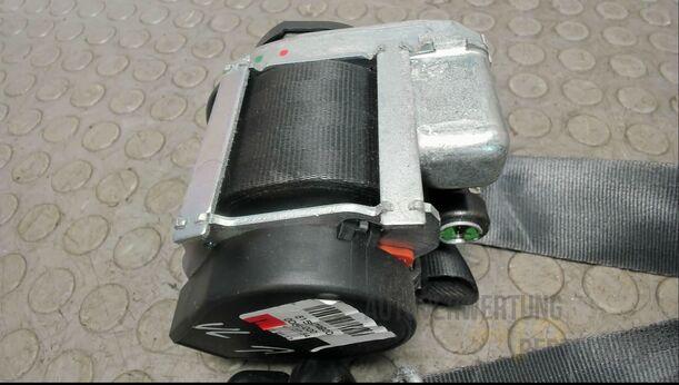 Foto: SICHERHEITSGURT VORNE LINKS eines Ford C-MAX 1.6 EcoBoost Start-Stop-System Special