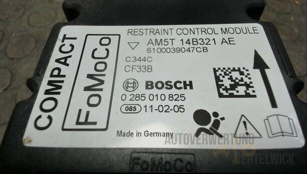 Foto: AIRBAGSTEUERGERÄT eines Ford C-MAX 1.6 EcoBoost Start-Stop-System Special