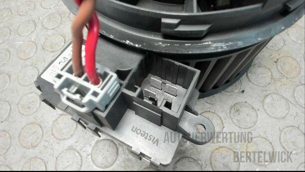 Foto: HEIZUNGSGEBLÄSE ( ZWEI ZONEN KLIMA ) eines Ford C-MAX 1.6 EcoBoost Start-Stop-System Special