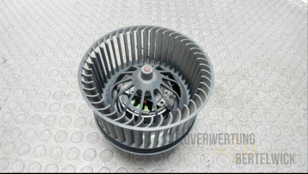 Foto: HEIZUNGSGEBLÄSE ( ZWEI ZONEN KLIMA ) eines Ford C-MAX 1.6 EcoBoost Start-Stop-System Special