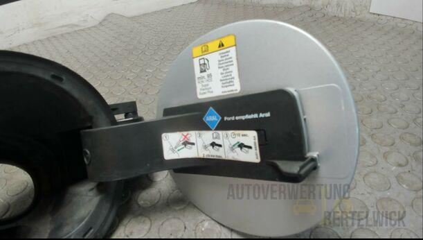 Foto: TANKKLAPPE / TANKDECKEL eines Ford C-MAX 1.6 EcoBoost Start-Stop-System Special