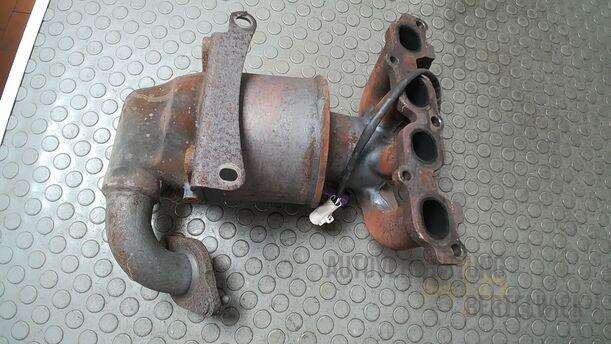 Foto: AUSPUFFKRÜMMER MIT KATALYSATOR eines Ford Fiesta 1.4 Special