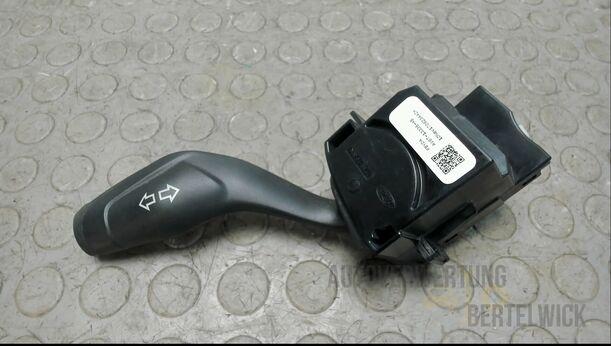 Foto: BLINKERSCHALTER eines Ford C-MAX 1.6 EcoBoost Start-Stop-System Special